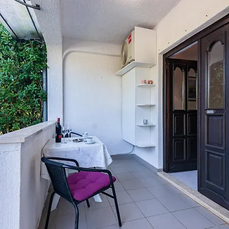 Laurus Apartman Vantačići